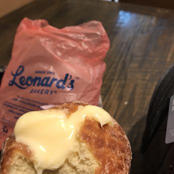 Leonard's Bakery - Custard masaladas - Bakeries Near Me - Honolulu, Hawaii Leonard's Bakery - Custard masaladas - Bakeries Near Me - Honolulu, Hawaii