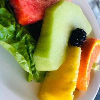 The Kettle - Fresh Fruit - Diners Near Me - Manhattan Beach, California