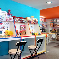 Funky Planet Toys & Gifts - The Playcade