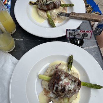 Palace Bar - Steak and mashed potatoes with asparagus - Gay Bars Near Me - Miami Beach, Florida Palace Bar - Steak and mashed potatoes with asparagus - Gay Bars Near Me - Miami Beach, Florida