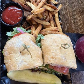 Cork and Rye - Chicken Pesto Sandwich - Gastropubs Near Me - Warwick, Rhode Island Cork and Rye - Chicken Pesto Sandwich - Gastropubs Near Me - Warwick, Rhode Island