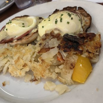 Jax Inn Diner - Classic Eggs Benedict - Diners Near Me - Jackson Heights, New York Jax Inn Diner - Classic Eggs Benedict - Diners Near Me - Jackson Heights, New York