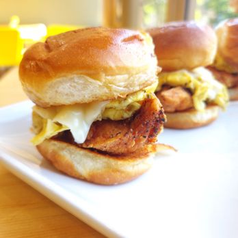 The Lawn Breakfast Bar - Fried Chicken Sliders - Breakfast & Brunch Near Me - Chicago, Illinois The Lawn Breakfast Bar - Fried Chicken Sliders - Breakfast & Brunch Near Me - Chicago, Illinois