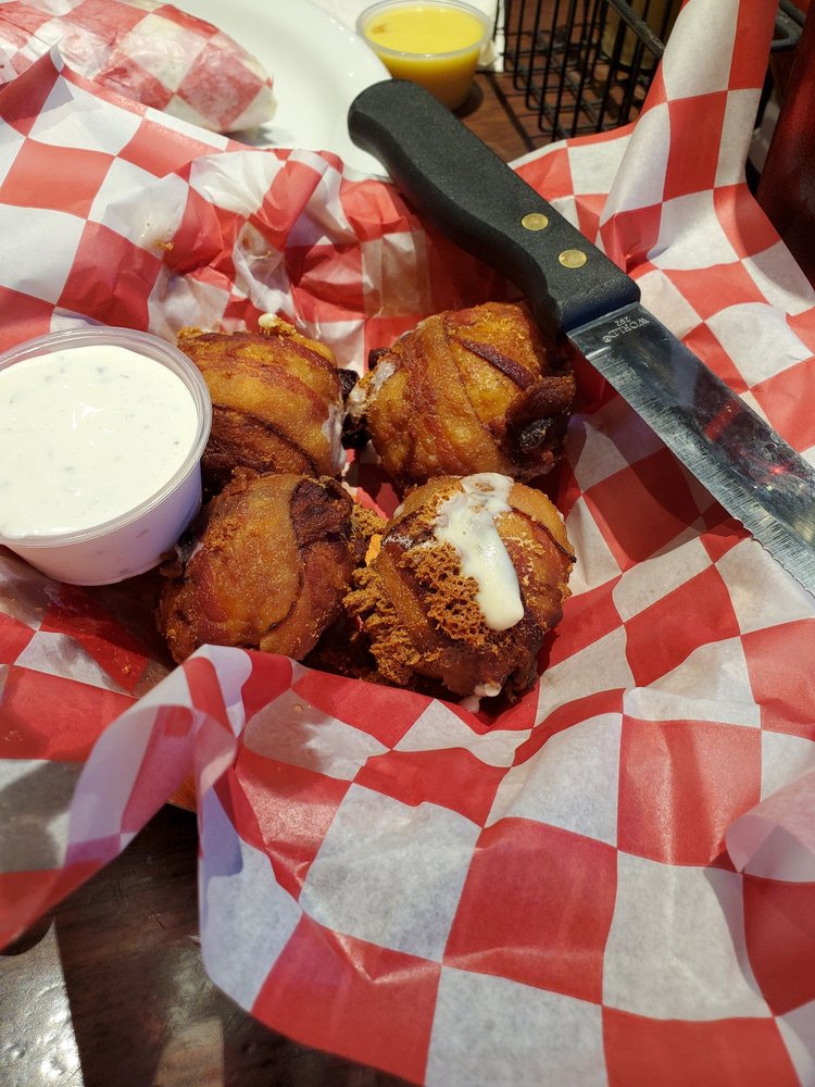 Food from Brothers Bar & Grill