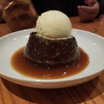 Monarque - Sticky toffee pudding - Brasseries Near Me - Montreal, Quebec Monarque - Sticky toffee pudding - Brasseries Near Me - Montreal, Quebec