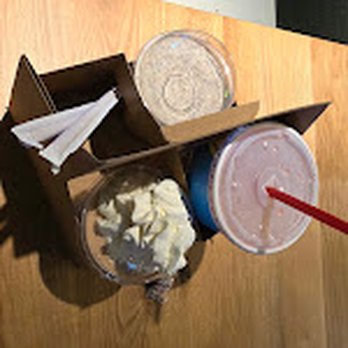 Fatburger & Buffalo's Express - Burgers Near Me - Orland Park, Illinois Fatburger & Buffalo's Express - Burgers Near Me - Orland Park, Illinois