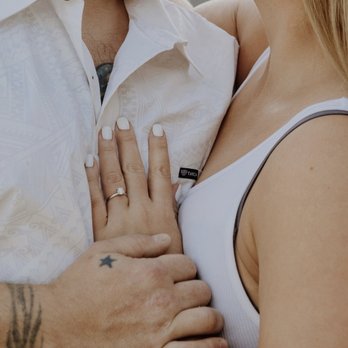 Pics With Milai - Engagement ring photos - Session Photography Near Me Pics With Milai - Engagement ring photos - Session Photography Near Me