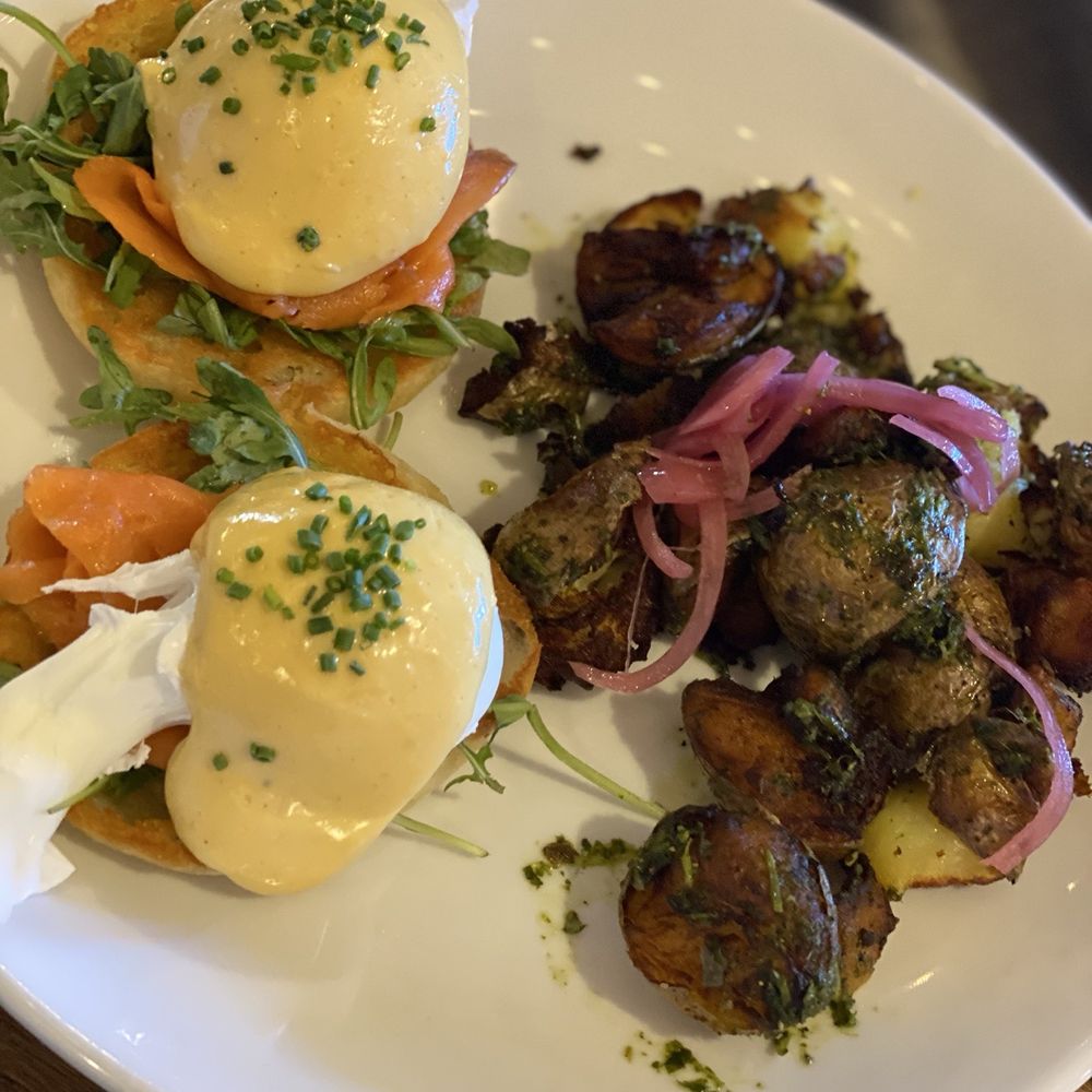 Begginnings - Salmon Bene - Breakfast & Brunch Near Me - Invermere, British Columbia