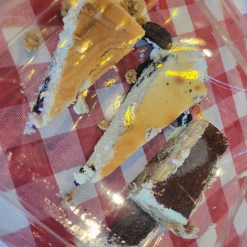 Grimaldi's Pizzeria - Dessert trio $10 - Pizza Near Me - Gilbert, Arizona