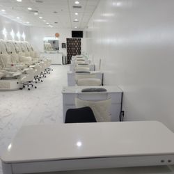 Gorgeous Nails & Spa