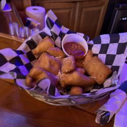 Gobbie's Sports Pub & Eatery - Complimentary beer nuggets