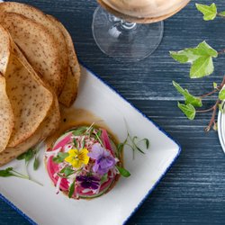 The Hampton Social - Orlando - Tuna Tartare- avocado, honey chili vinaigrette, taro chips