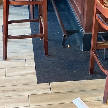 Iron Hill Brewery & Restaurant - One example of how dirty this location was. 10/22/2023 - New American Near Me - Media, Pennsylvania