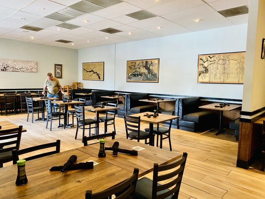 Yoko's Japanese Restaurant by null