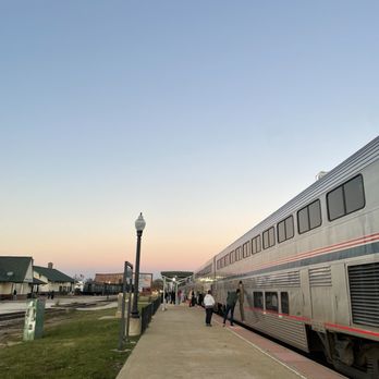 Amtrak - Train Stations Near Me - Emeryville, California