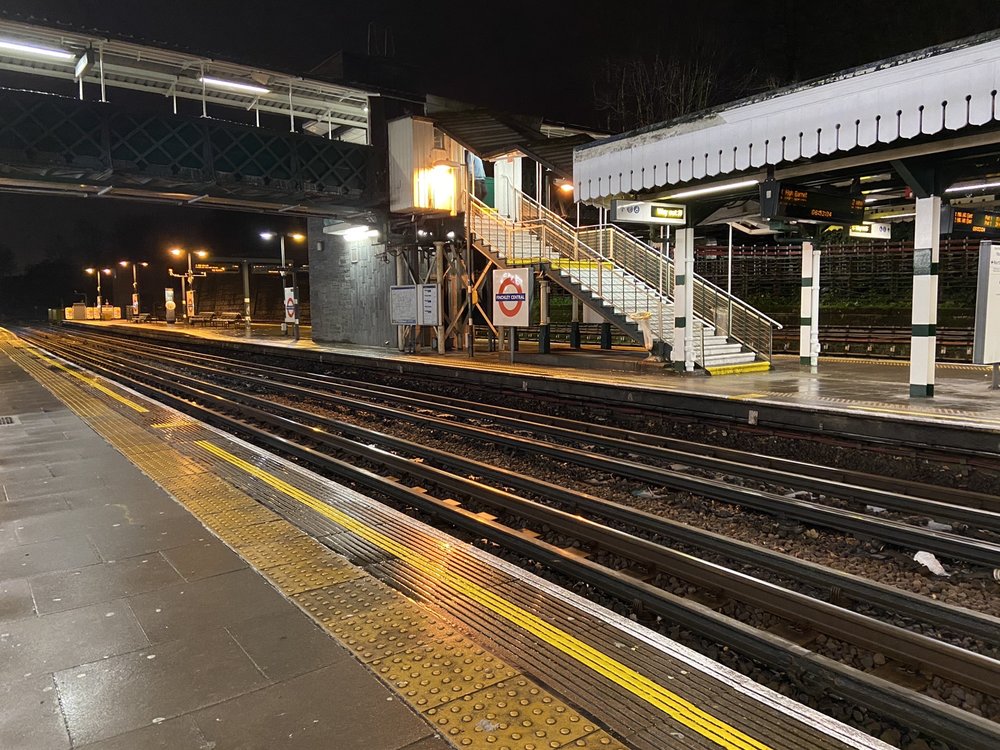 FINCHLEY CENTRAL STATION - 11 Photos - Regents Park Road, London