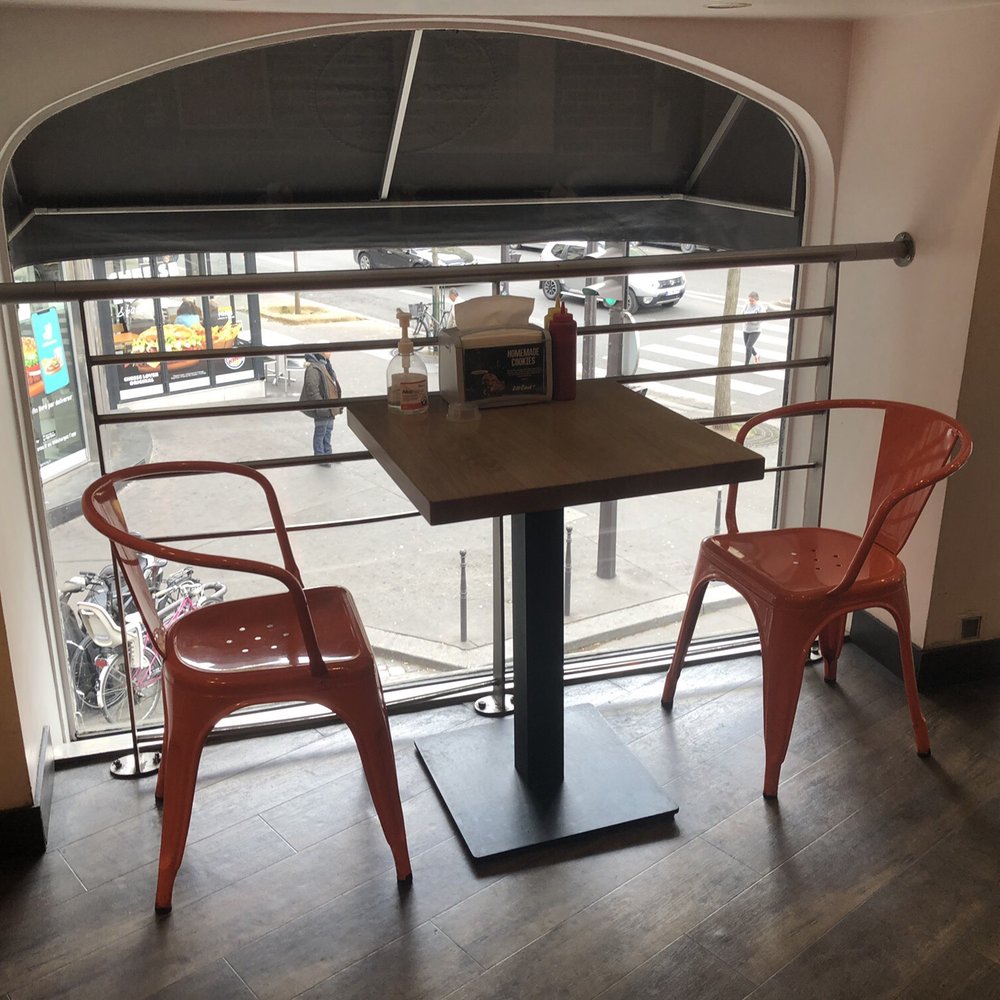 231 East Street - American Near Me - Paris, 75