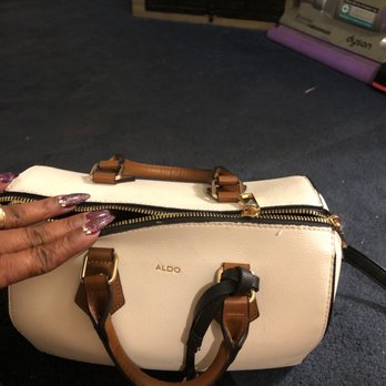 Aldo - This is the purse With the issues ... zipper decided to not zip anymore . - Shoe Stores Near Me - Ontario, California