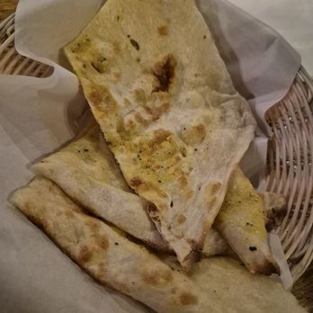 Kinara Indian Cuisine - Garlic Naan - Indian Near Me - Vancouver, British Columbia