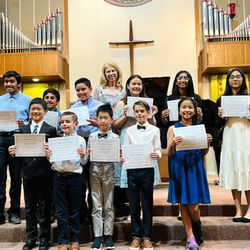 Tinturin Music Studio Camarillo - Noelle Tinturin with selected students in a recital
