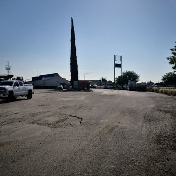 Dixon Gas & Shop - a truck parked in a parking lot - Grocery Near Me - Dixon, California Dixon Gas & Shop - a truck parked in a parking lot - Grocery Near Me - Dixon, California