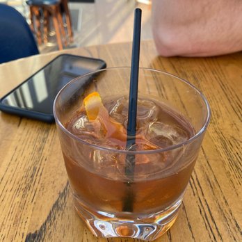 Offshore Rooftop - Drink - New American Near Me - Chicago, Illinois