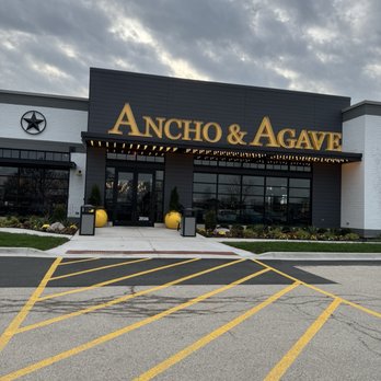 Ancho & Agave - Mexican Near Me - Deer Park, Illinois