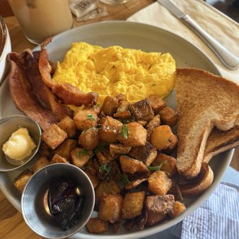 Willow & Whisk - Breakfast Classic - Breakfast & Brunch Near Me - Millburn, New Jersey