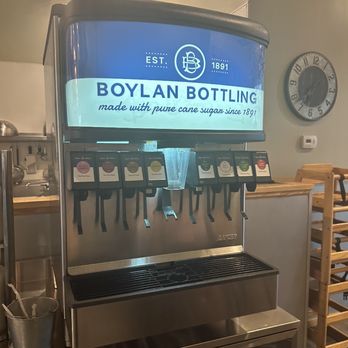 Buns Burgers - Boylan Bottling Soda Fountain - Burgers Near Me - Saugerties, New York