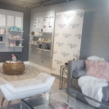 Lash'onista - Eyelash Service Near Me - Aurora, Ontario