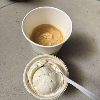 Paysanne - Affogato with vanilla ice cream, and a scoop of the mint chip ice cream - Ice Cream & Frozen Yogurt Near Me - Boonville, California