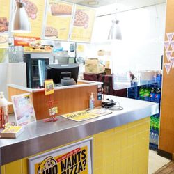 Hungry Howie's Pizza - Our pizzas are made from the finest ingredients, like 100% mozzarella cheese and dough made fresh daily