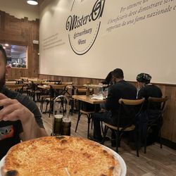 Mister O1 Extraordinary Pizza - Wynwood - Cheese pizza