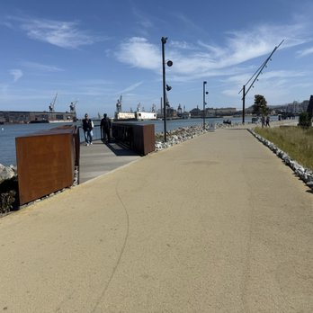 Bayfront Park - Photo 4: Bayfront Park - Parks Near Me - San Francisco, California Bayfront Park - Photo 4: Bayfront Park - Parks Near Me - San Francisco, California
