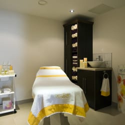Westend Beauty Clinic - Treatment room.