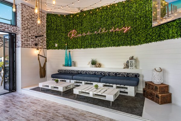 The Hampton Social - Naples by null