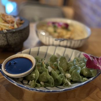 Prai Kitchen - Vegetable Dumping, Papaya Salad, Massaman Curry - Salad Near Me - West Hartford, Connecticut