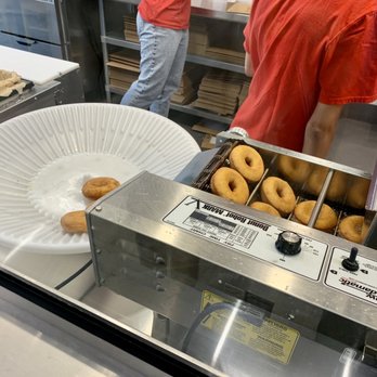 Duck Donuts - Donuts Near Me - Libertyville, Illinois Duck Donuts - Donuts Near Me - Libertyville, Illinois