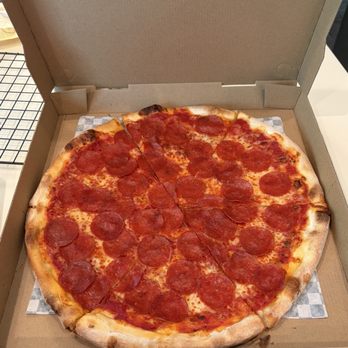 Supremo Pizza - 14" Pepperoni Pizza - Pizza Near Me - Midvale, Utah Supremo Pizza - 14" Pepperoni Pizza - Pizza Near Me - Midvale, Utah
