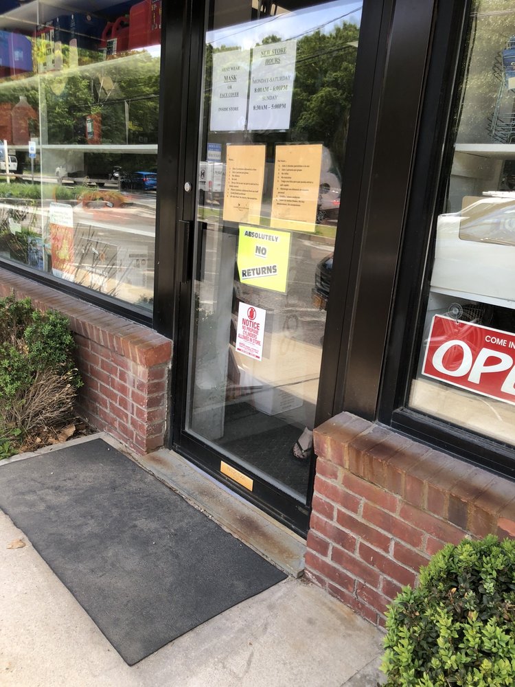 WAINSCOTT HARDWARE Updated June 2024 338 Montauk Hwy, Wainscott