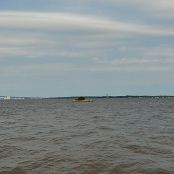 Battery Park - Landmarks & Historical Buildings Near Me - New Castle, Delaware