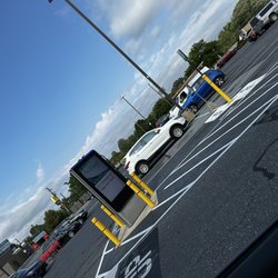 Giant Food Stores