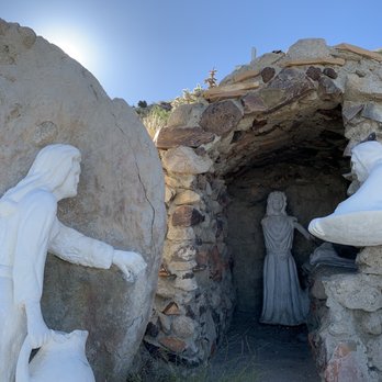 Desert Christ Park - Parks Near Me - Yucca Valley, California Desert Christ Park - Parks Near Me - Yucca Valley, California