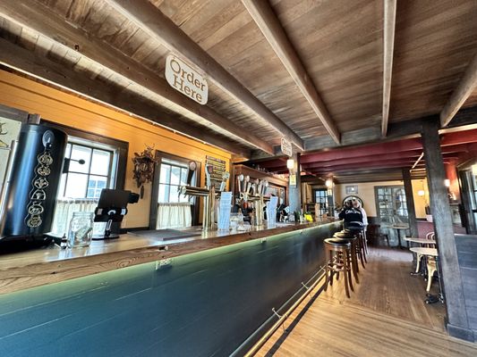 Round Top Brewing & Kitchen by null