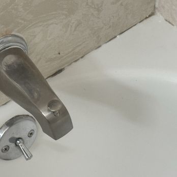 Ramada by Wyndham Arcata - Mildew all over the bathtub - Hotels Near Me - Arcata, California Ramada by Wyndham Arcata - Mildew all over the bathtub - Hotels Near Me - Arcata, California