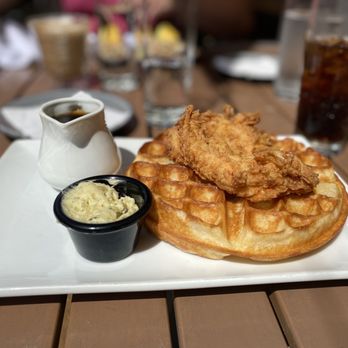 The Hammond Kitchen + Craft Bar - Chicken and Waffle - Tapas/Small Plates Near Me - Camas, Washington The Hammond Kitchen + Craft Bar - Chicken and Waffle - Tapas/Small Plates Near Me - Camas, Washington