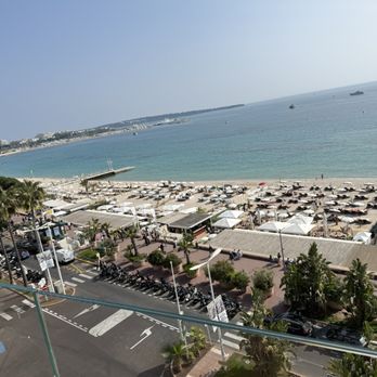 Port de Cannes - Cannes port view - Landmarks & Historical Buildings Near Me - Cannes, 01