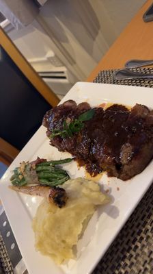 Restaurant 301 by null