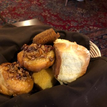 Publick House - Bread basket - Hotels Near Me - Sturbridge, Massachusetts Publick House - Bread basket - Hotels Near Me - Sturbridge, Massachusetts