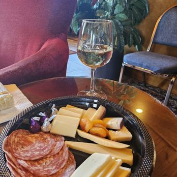 Gray Ghost Vineyards - Cheese platter with Salami - Wineries Near Me - Amissville, Virginia